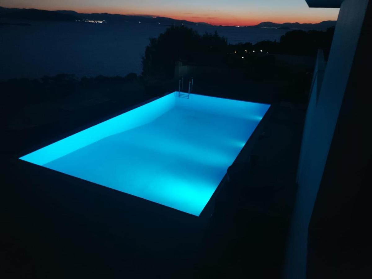 Villa Harmonia Aegina Bagian luar foto
